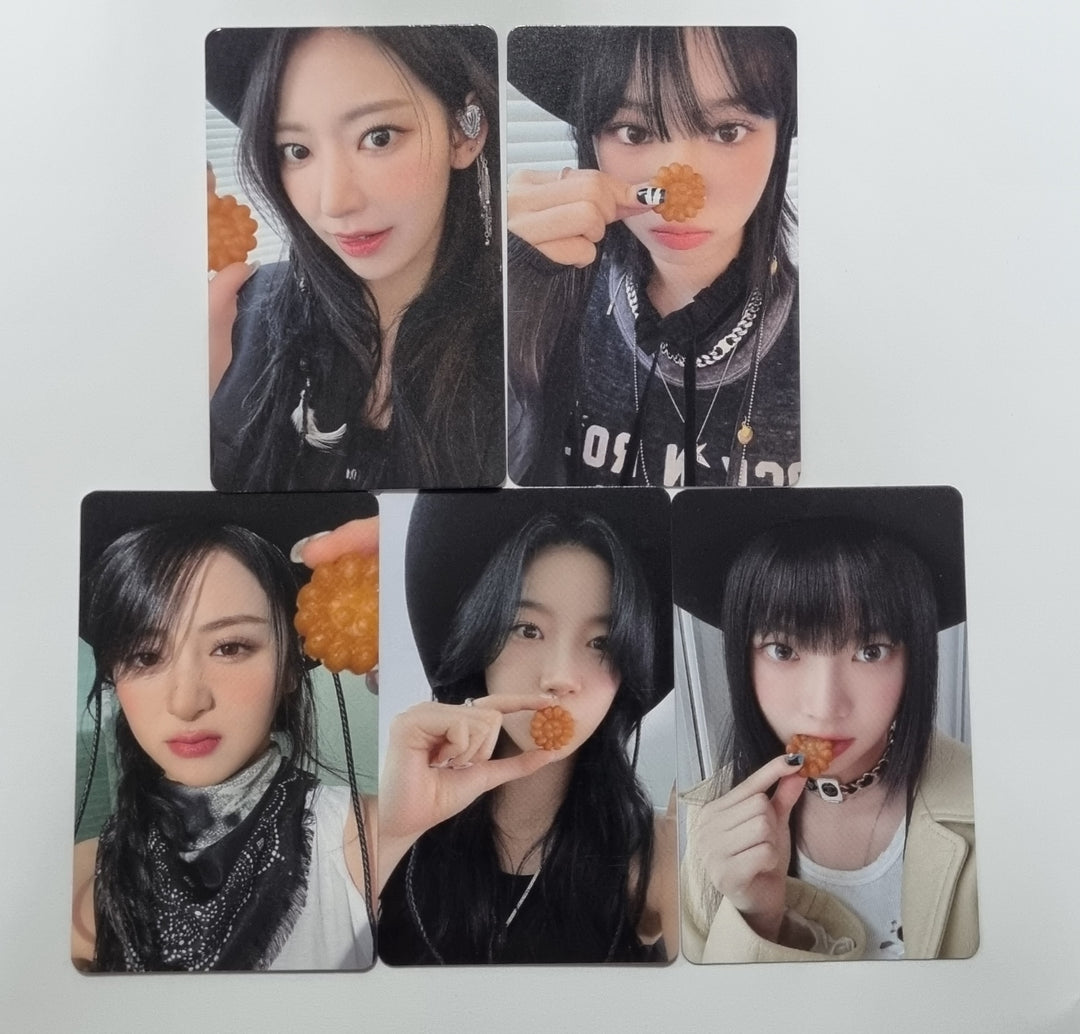 LE SSERAFIM "UNFORGIVEN" - Weverse Shop Fansign Event Photocard - HALLYUSUPERSTORE