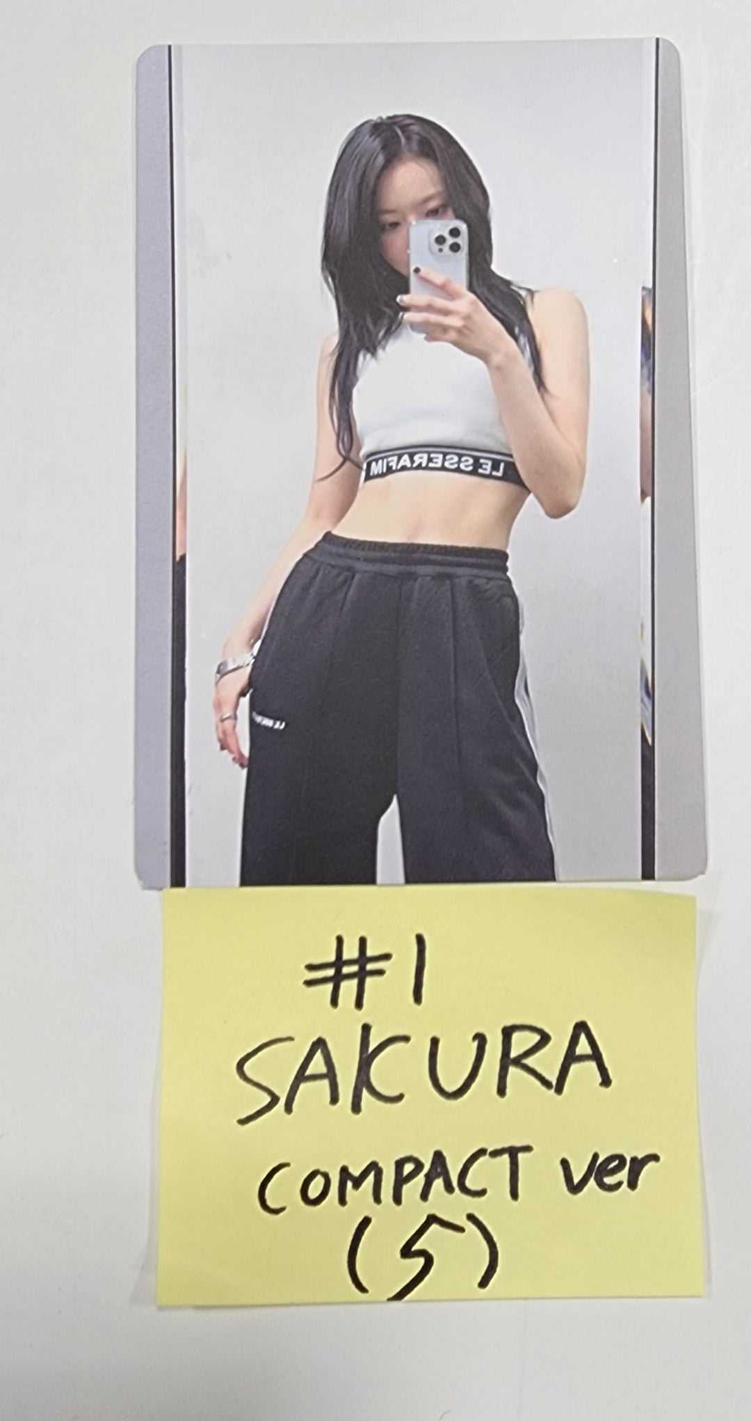 LE SSERAFIM "UNFORGIVEN" - Official Photocard [Compact Ver.] - HALLYUSUPERSTORE