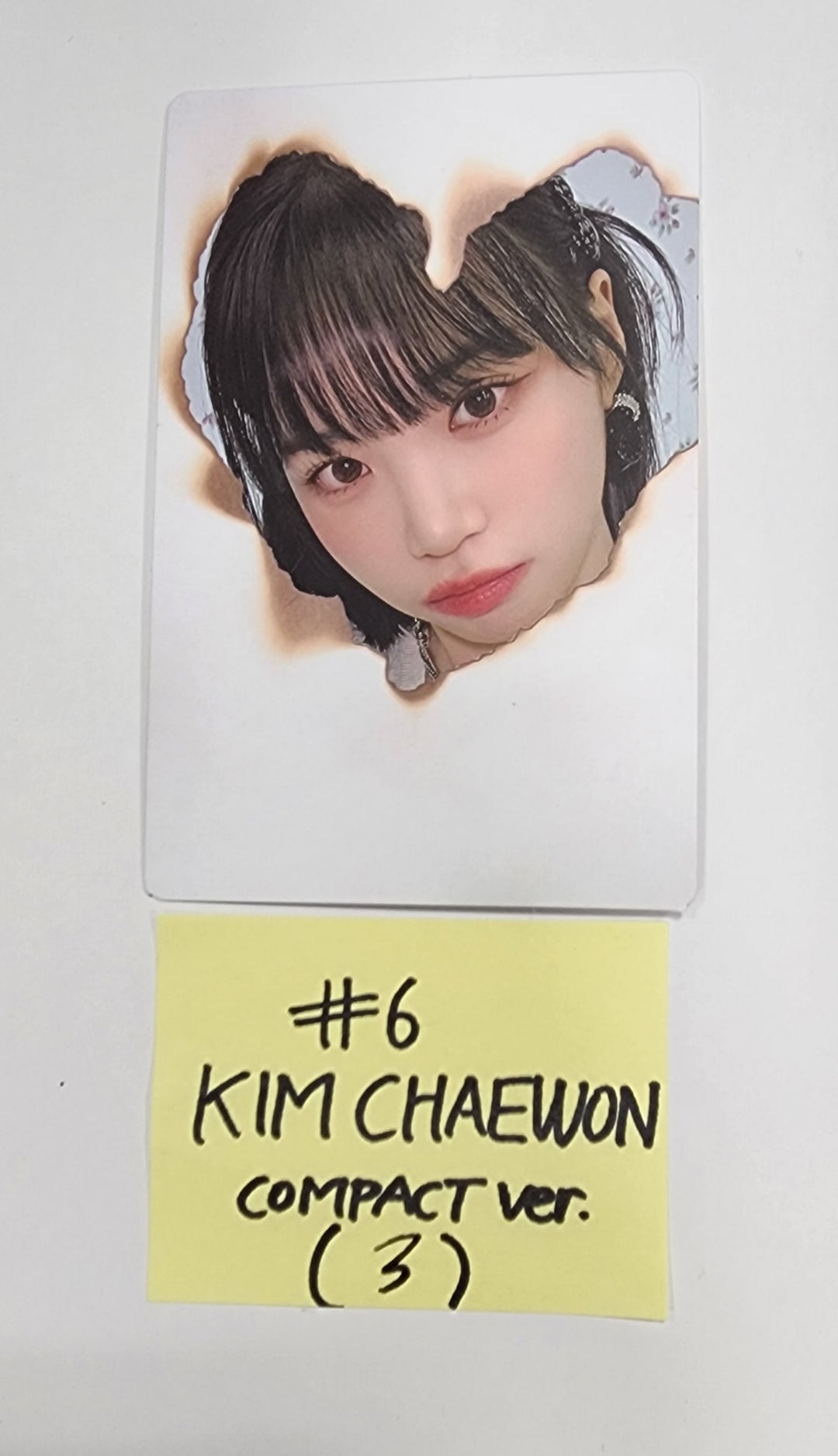 LE SSERAFIM "UNFORGIVEN" - Official Photocard [Compact Ver.] - HALLYUSUPERSTORE