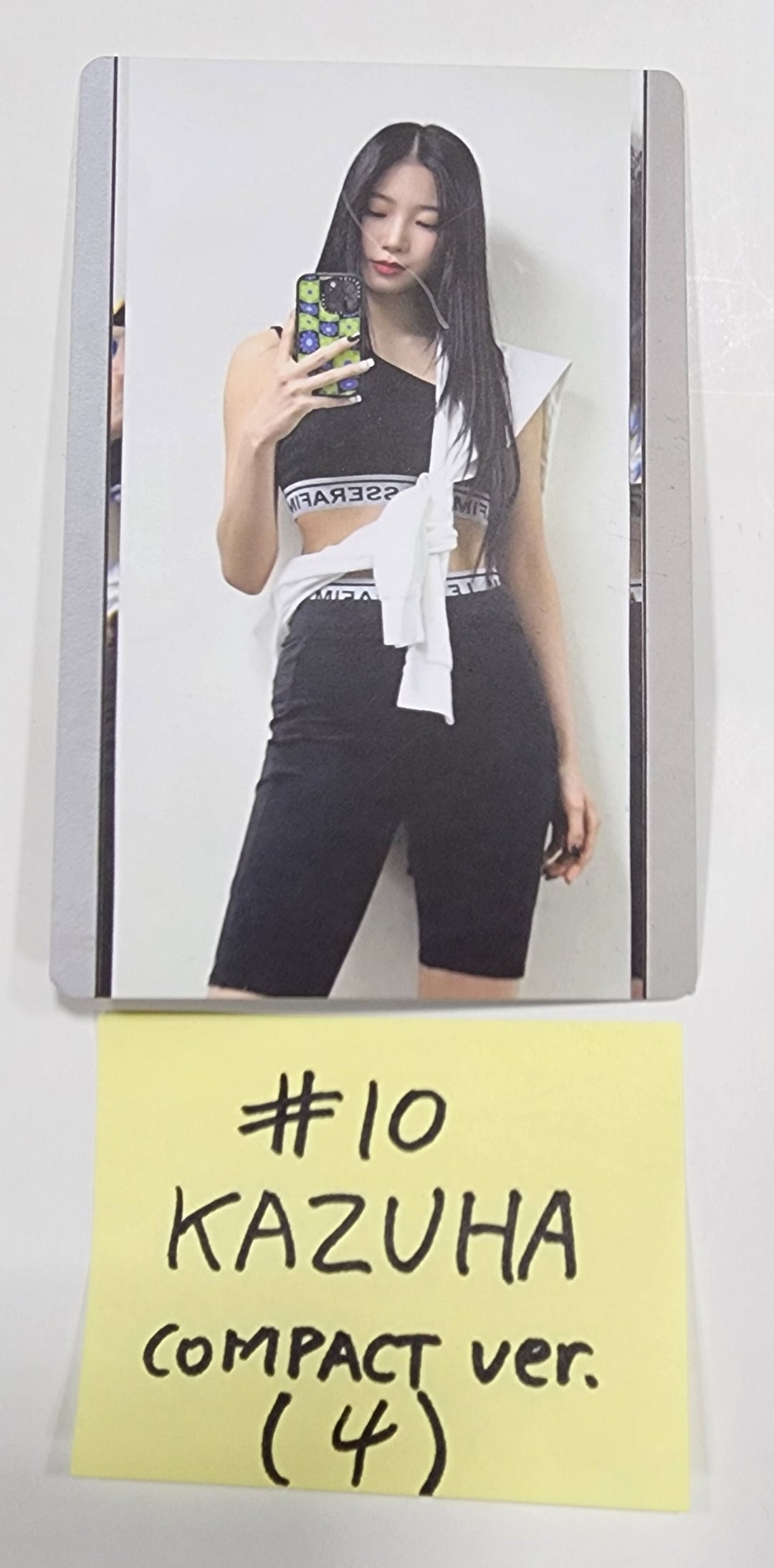 LE SSERAFIM "UNFORGIVEN" - Official Photocard [Compact Ver.] - HALLYUSUPERSTORE