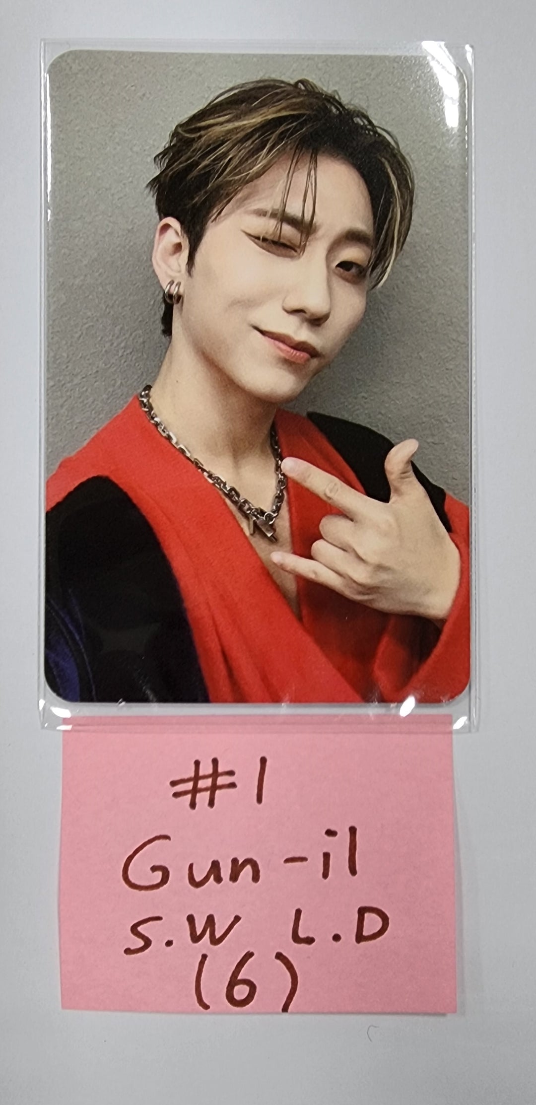 Xdinary Heroes "Deadlock" - Soundwave Lucky Draw Event Photocard [Compact Ver.] - HALLYUSUPERSTORE