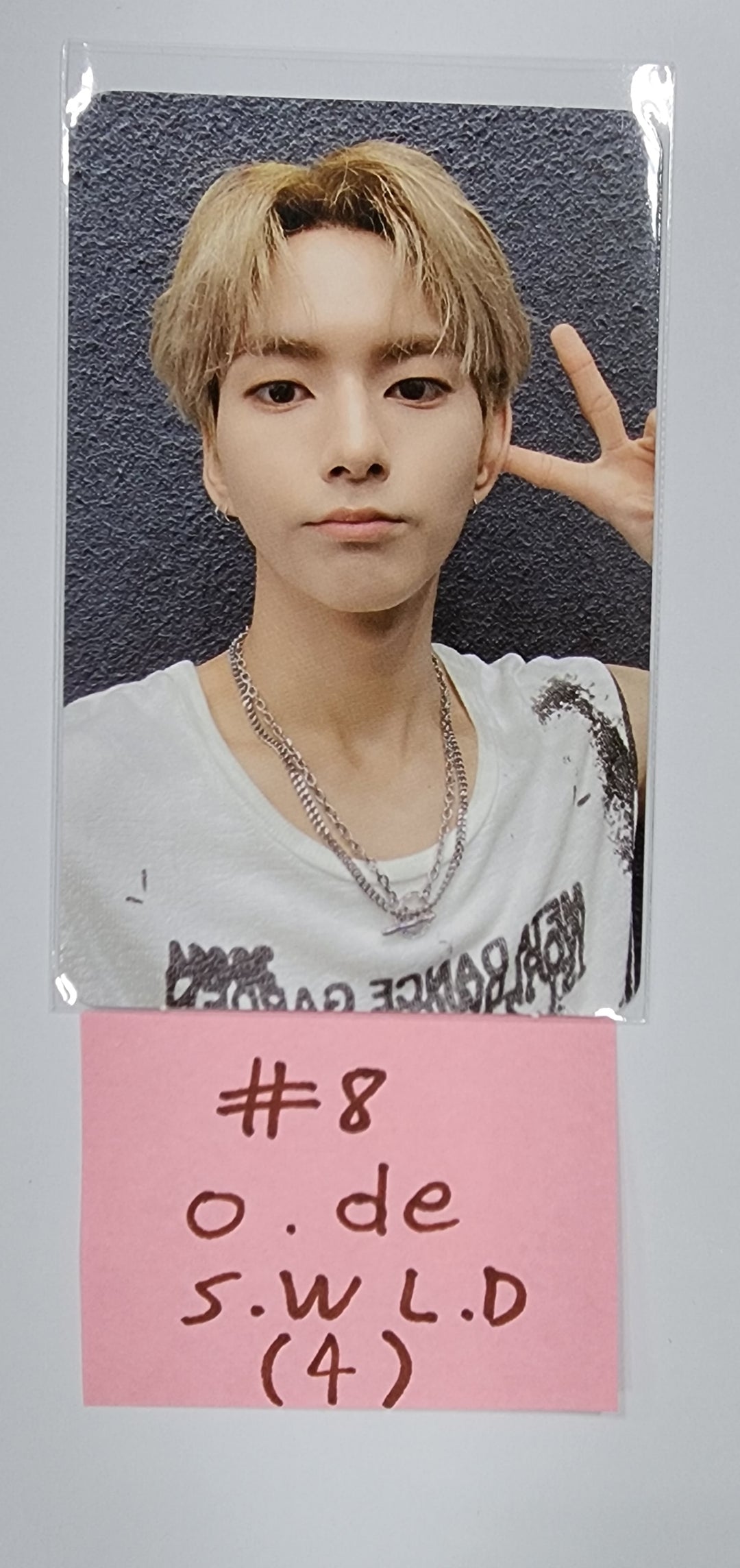 Xdinary Heroes "Deadlock" - Soundwave Lucky Draw Event Photocard [Compact Ver.] - HALLYUSUPERSTORE