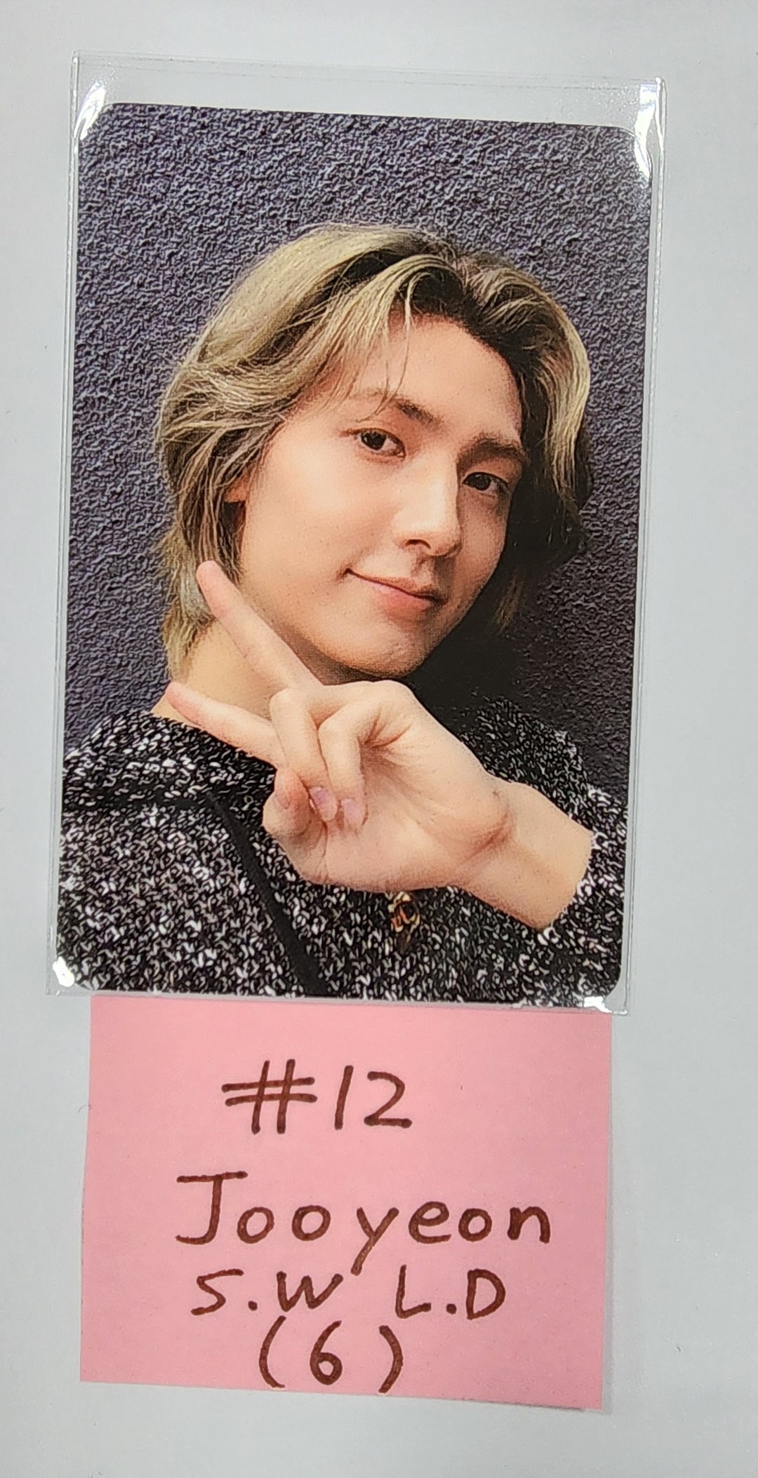 Xdinary Heroes "Deadlock" - Soundwave Lucky Draw Event Photocard [Compact Ver.] - HALLYUSUPERSTORE