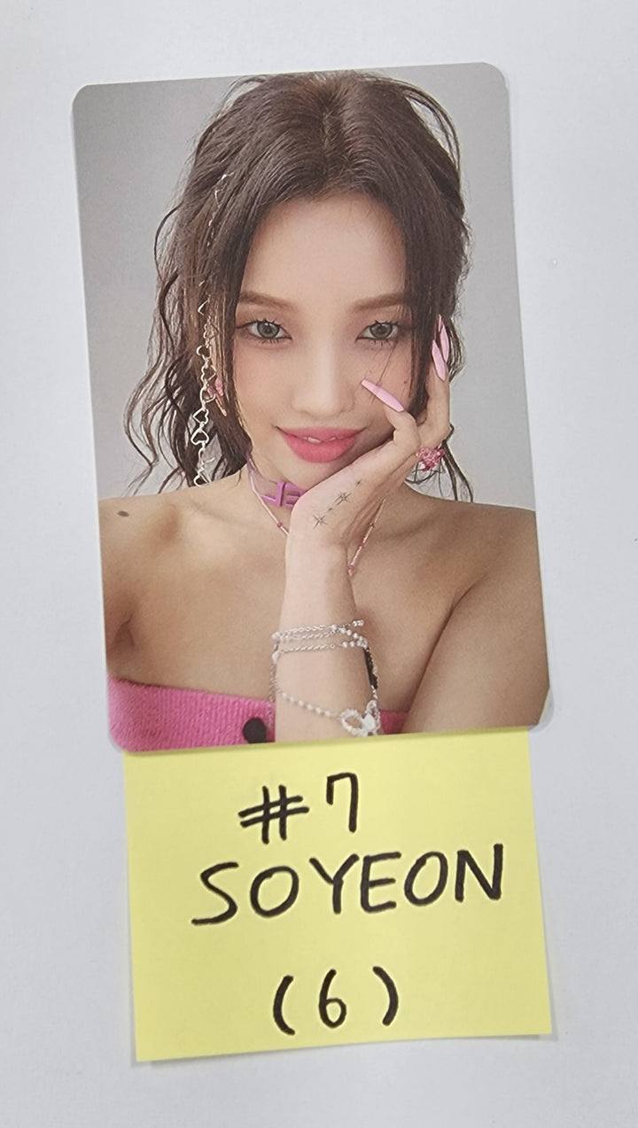 (g) I-DLE "I Feel" - Official Photocard, ID Card - HALLYUSUPERSTORE