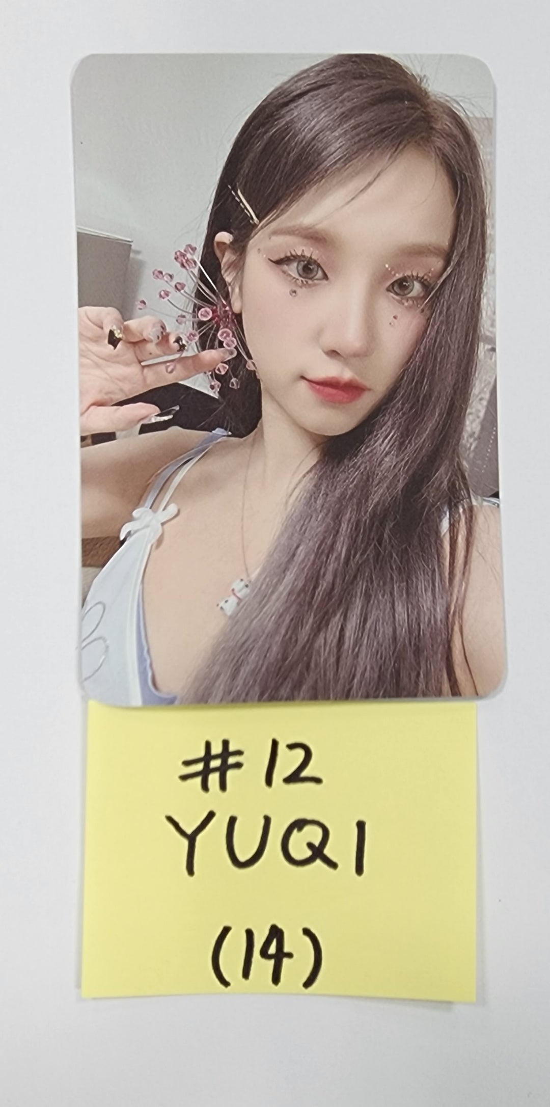 (g) I-DLE "I Feel" - Official Photocard, ID Card - HALLYUSUPERSTORE