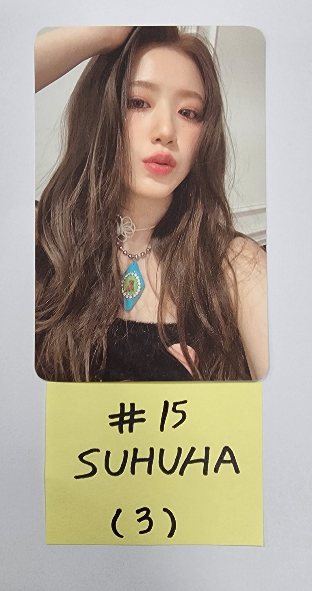 (g) I-DLE "I Feel" - Official Photocard, ID Card - HALLYUSUPERSTORE