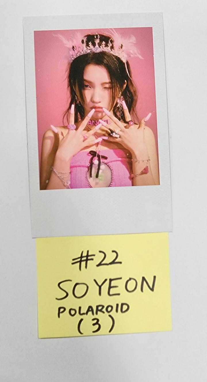 (g) I-DLE "I Feel" - Official Photocard, ID Card - HALLYUSUPERSTORE