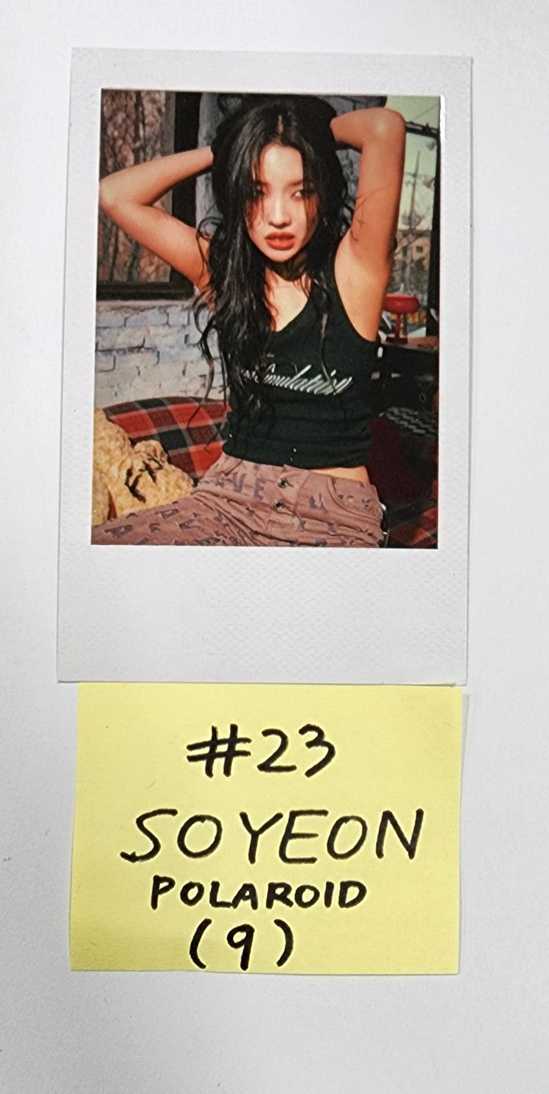 (g) I-DLE "I Feel" - Official Photocard, ID Card - HALLYUSUPERSTORE