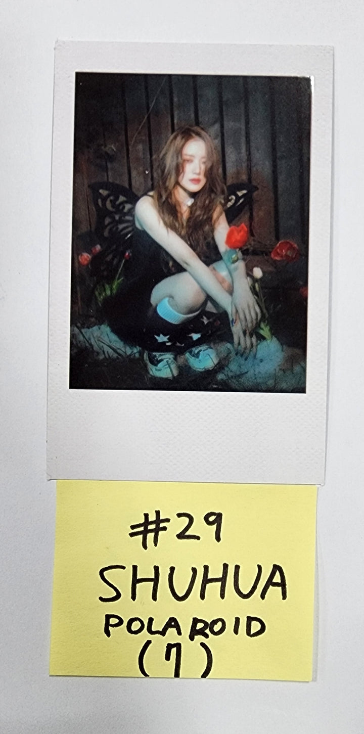 (g) I-DLE "I Feel" - Official Photocard, ID Card - HALLYUSUPERSTORE