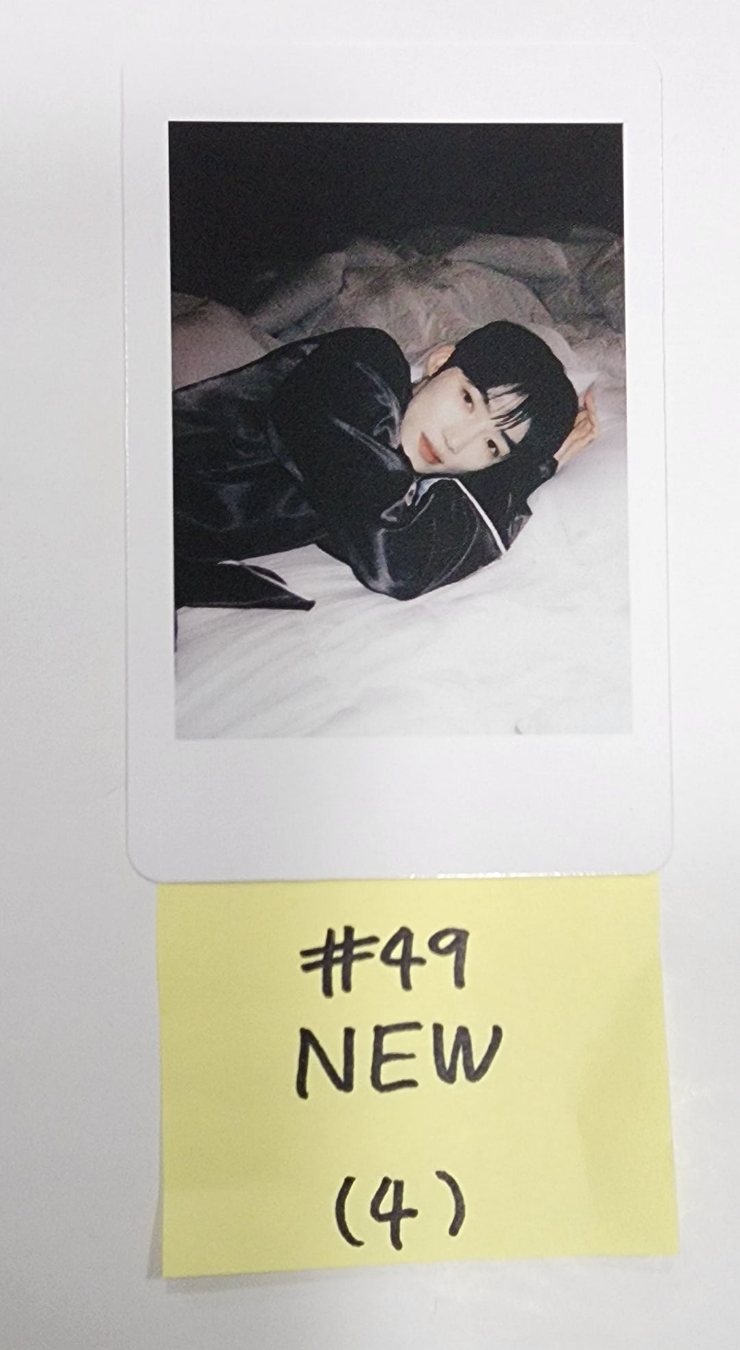The Boyz "World Tour : Zeneration" - 2023 Concert Official Trading Photocard (2) - HALLYUSUPERSTORE