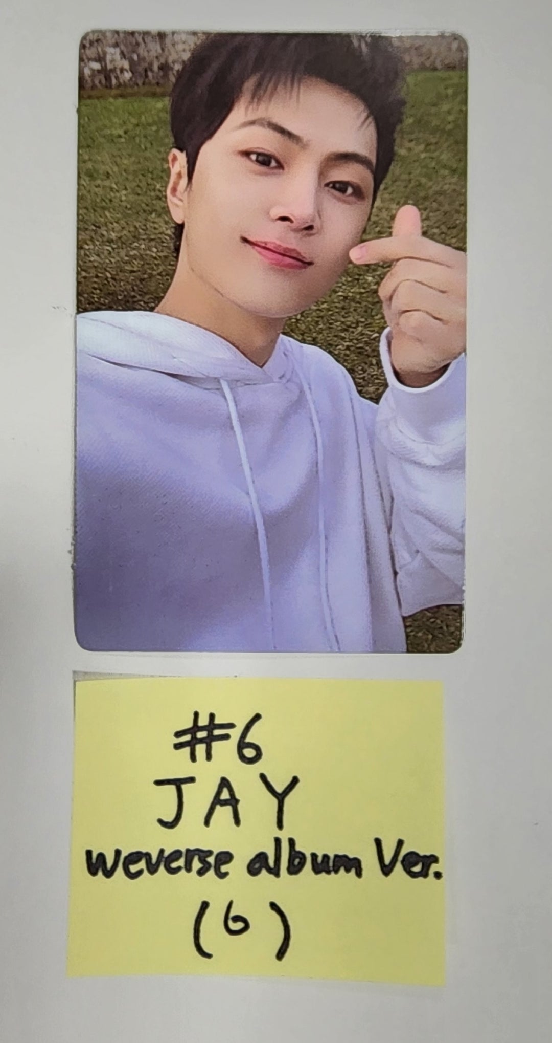 Enhypen "DARK BLOOD" - Official Photocard [Weverse Album Ver.] [Restocked 6/2] - HALLYUSUPERSTORE