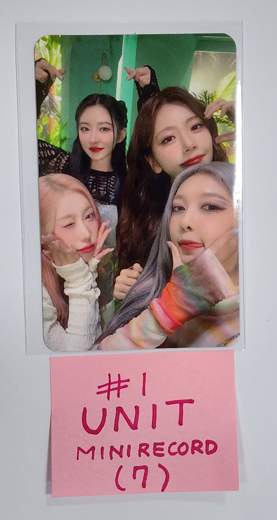 Dreamcatcher - "Apocalypse : From us" Mini 8th - Minirecord Fansign Event Photocard [Platform Ver.] - HALLYUSUPERSTORE