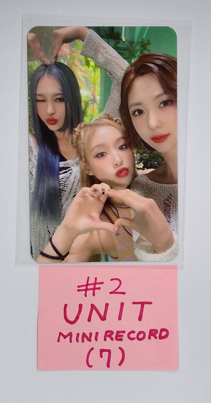 Dreamcatcher - "Apocalypse : From us" Mini 8th - Minirecord Fansign Event Photocard [Platform Ver.] - HALLYUSUPERSTORE