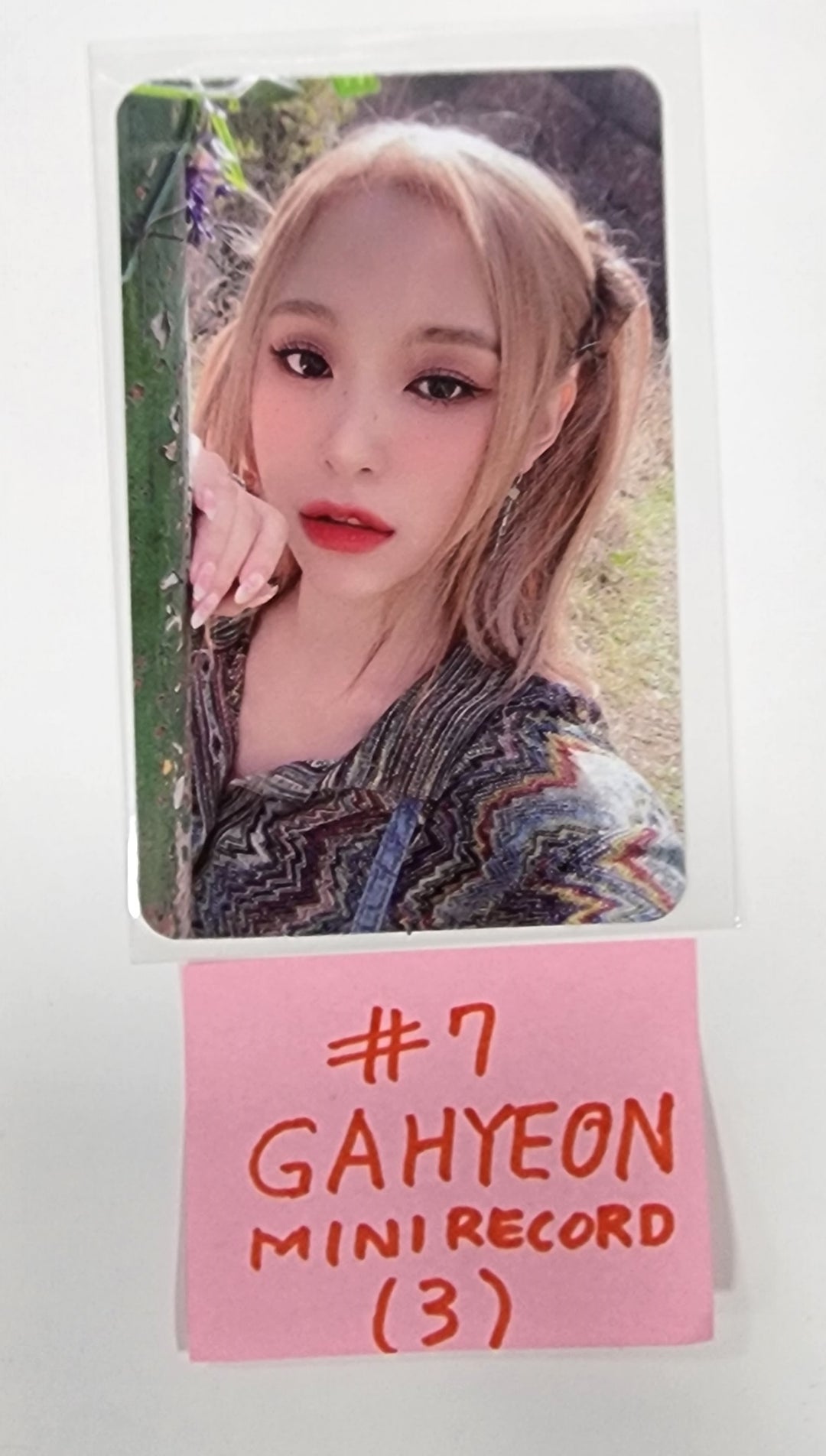 Dreamcatcher - "Apocalypse : From us" - Minirecord Fansign Event Photocard [Platform Ver.] - HALLYUSUPERSTORE