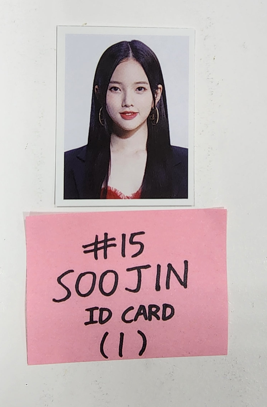 QUEENDOM PUZZLE - POP-UP Store Official MD ID Photo - HALLYUSUPERSTORE