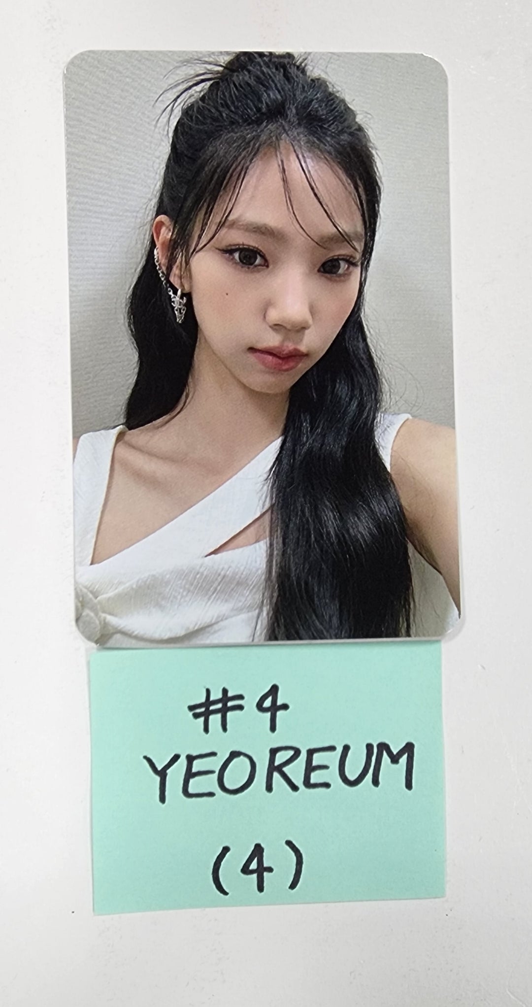 QUEENDOM PUZZLE - POP-UP Store Official Random Photocard - HALLYUSUPERSTORE