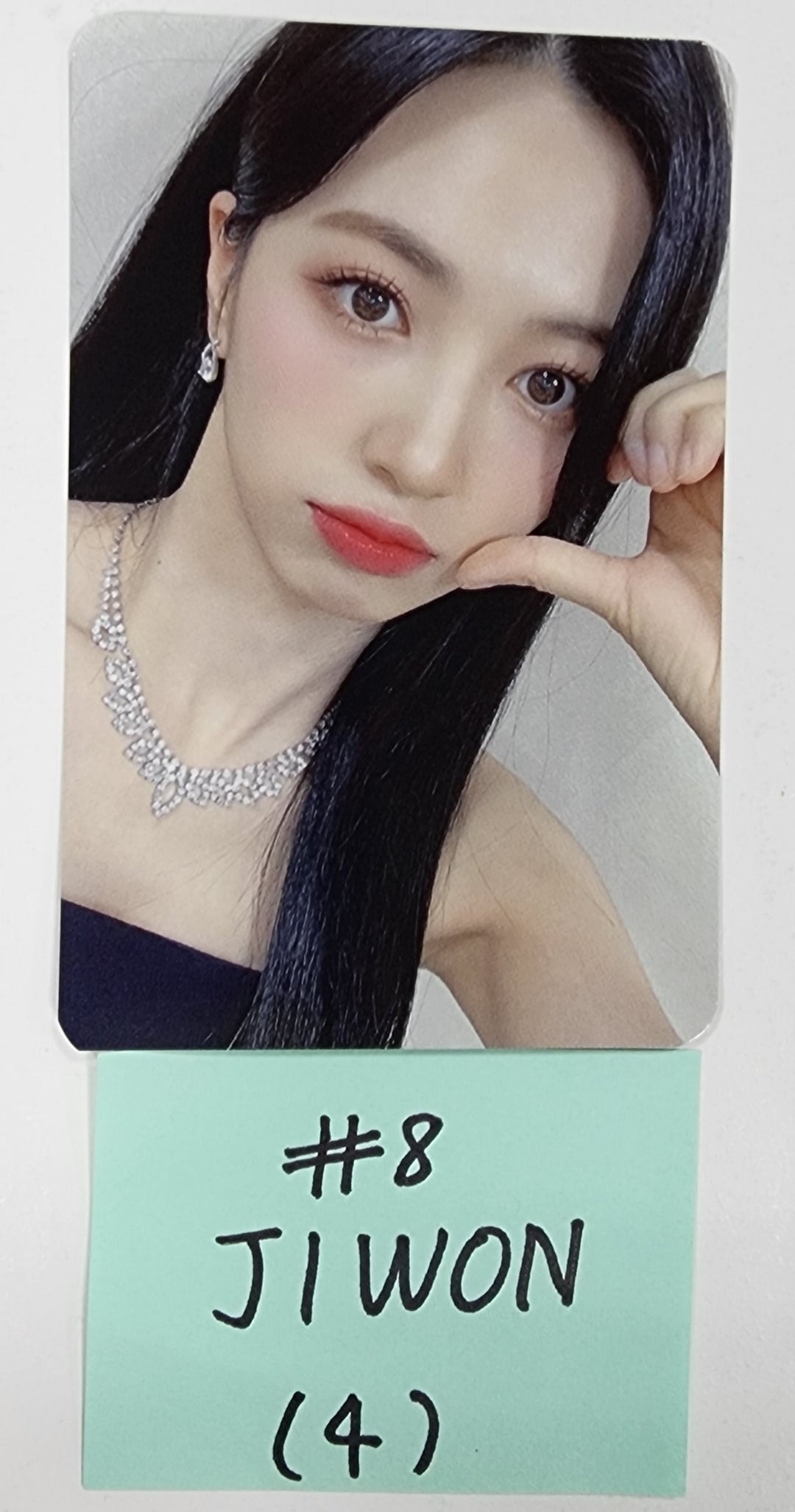 QUEENDOM PUZZLE - POP-UP Store Official Random Photocard - HALLYUSUPERSTORE