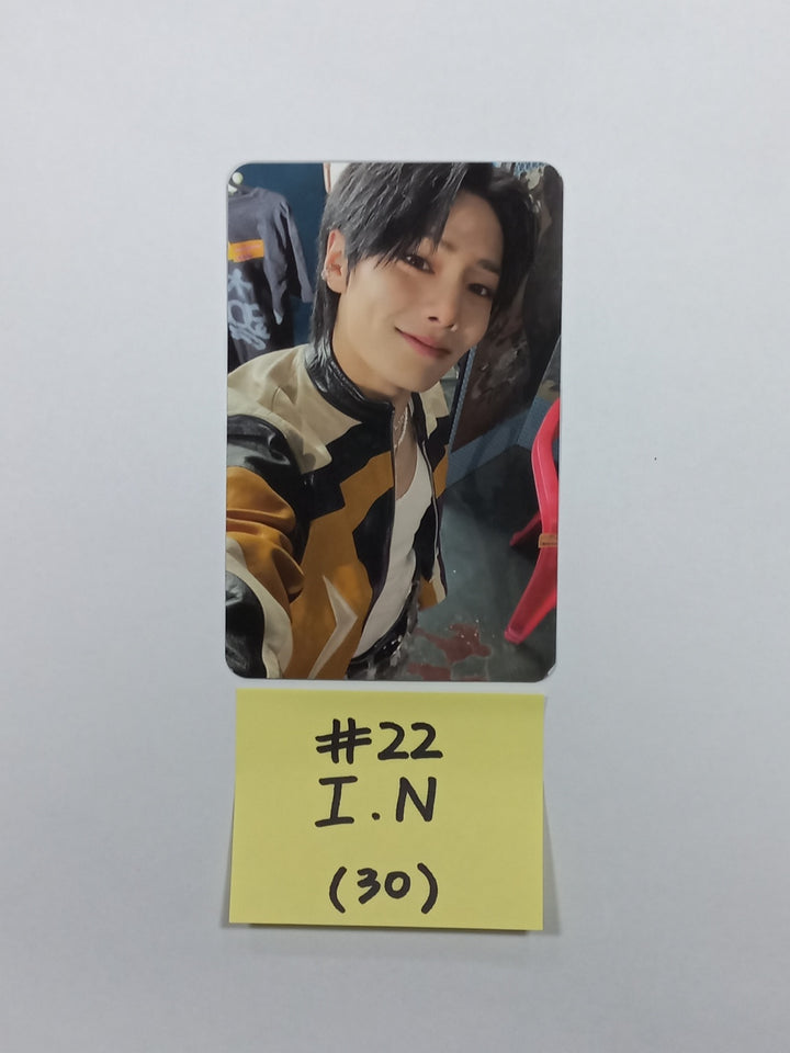 Stray Kids - ★★★★★ (5-STAR) - Official Album Photocard - HALLYUSUPERSTORE