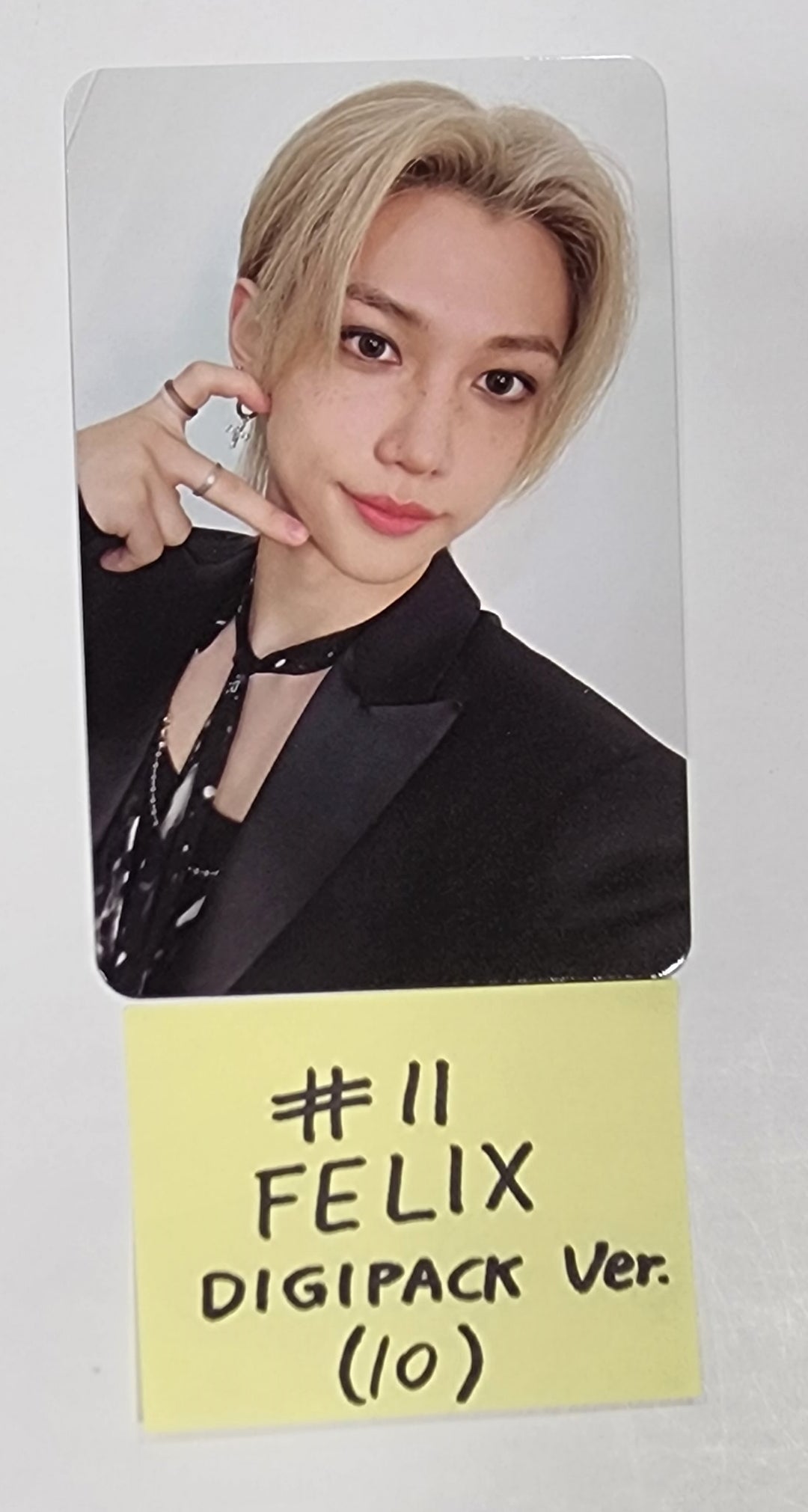 Stray Kids "★★★★★ (5-STAR)" - Official Photocard [Digipack Ver.] - HALLYUSUPERSTORE