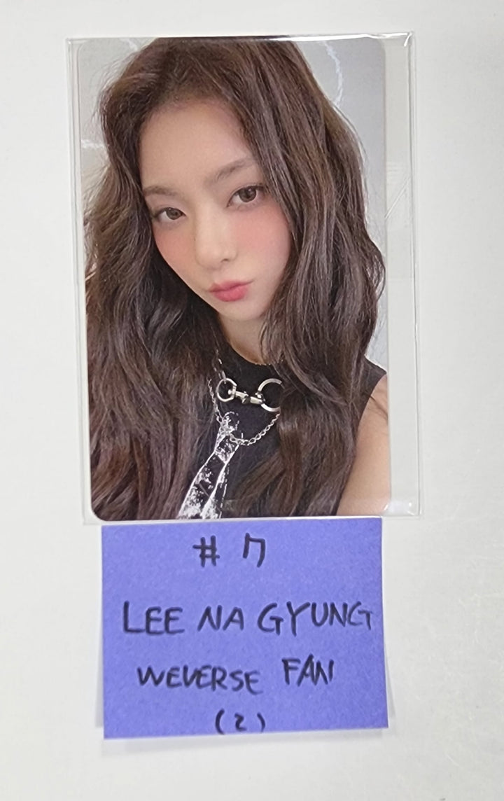 fromis_9 "Unlock My World" - Weverse Shop Fansign Event Photocard [Restocked 6/8] - HALLYUSUPERSTORE