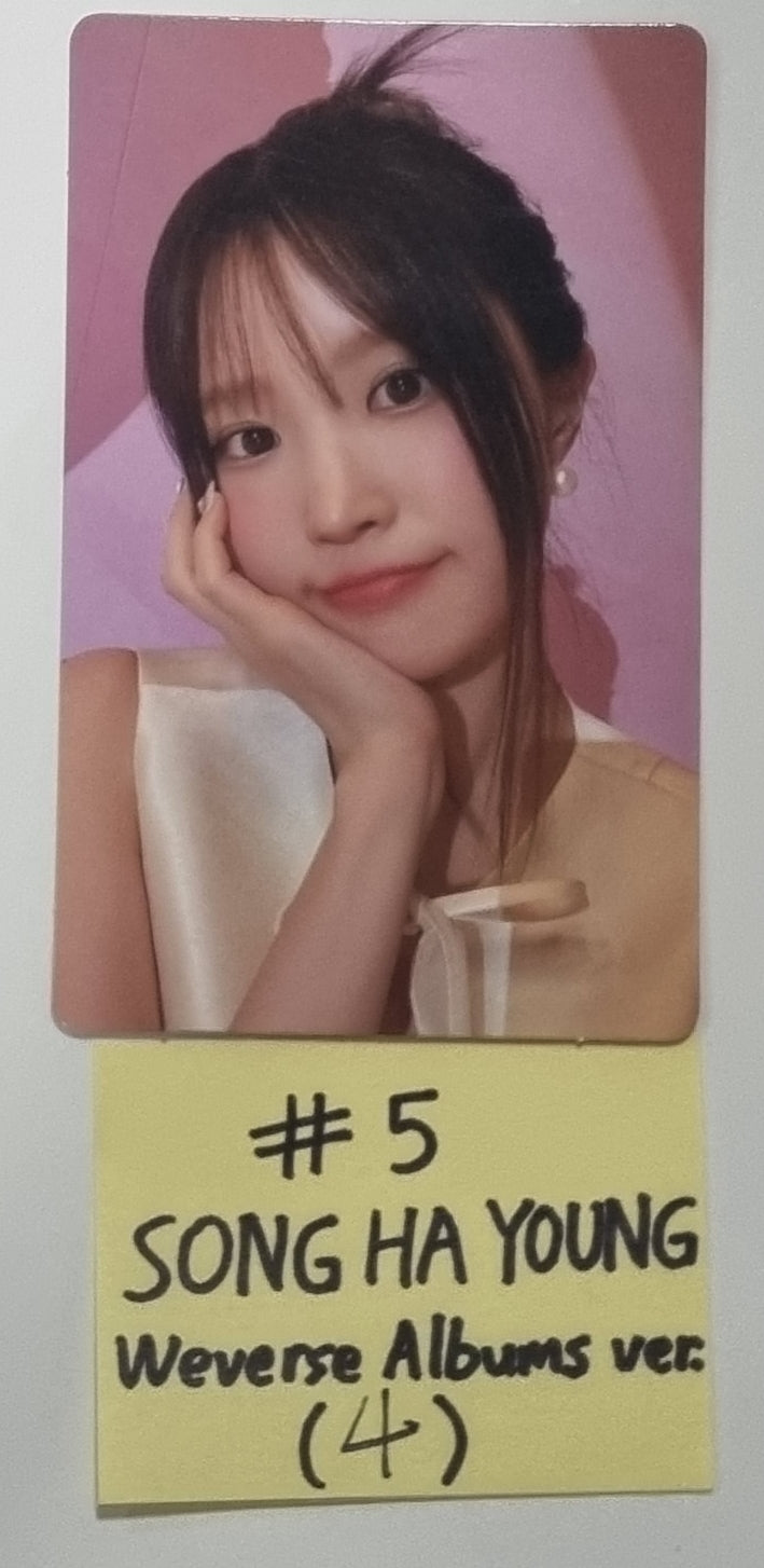 Fromis_9 "Unlock My World" - Official Photocard [Weverse Album Ver.] - HALLYUSUPERSTORE