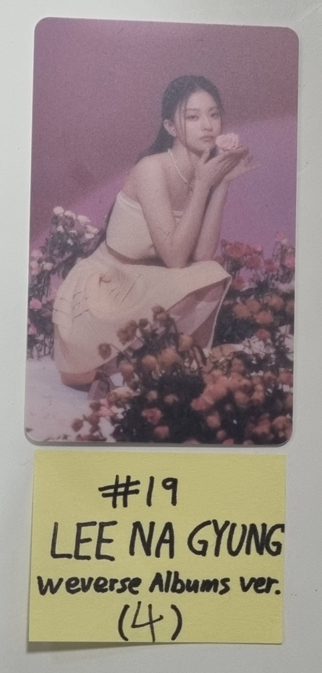 Fromis_9 "Unlock My World" - Official Photocard [Weverse Album Ver.] - HALLYUSUPERSTORE