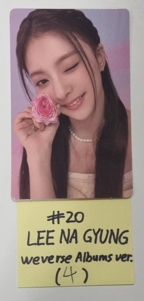 Fromis_9 "Unlock My World" - Official Photocard [Weverse Album Ver.] - HALLYUSUPERSTORE
