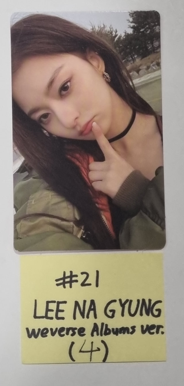 Fromis_9 "Unlock My World" - Official Photocard [Weverse Album Ver.] - HALLYUSUPERSTORE