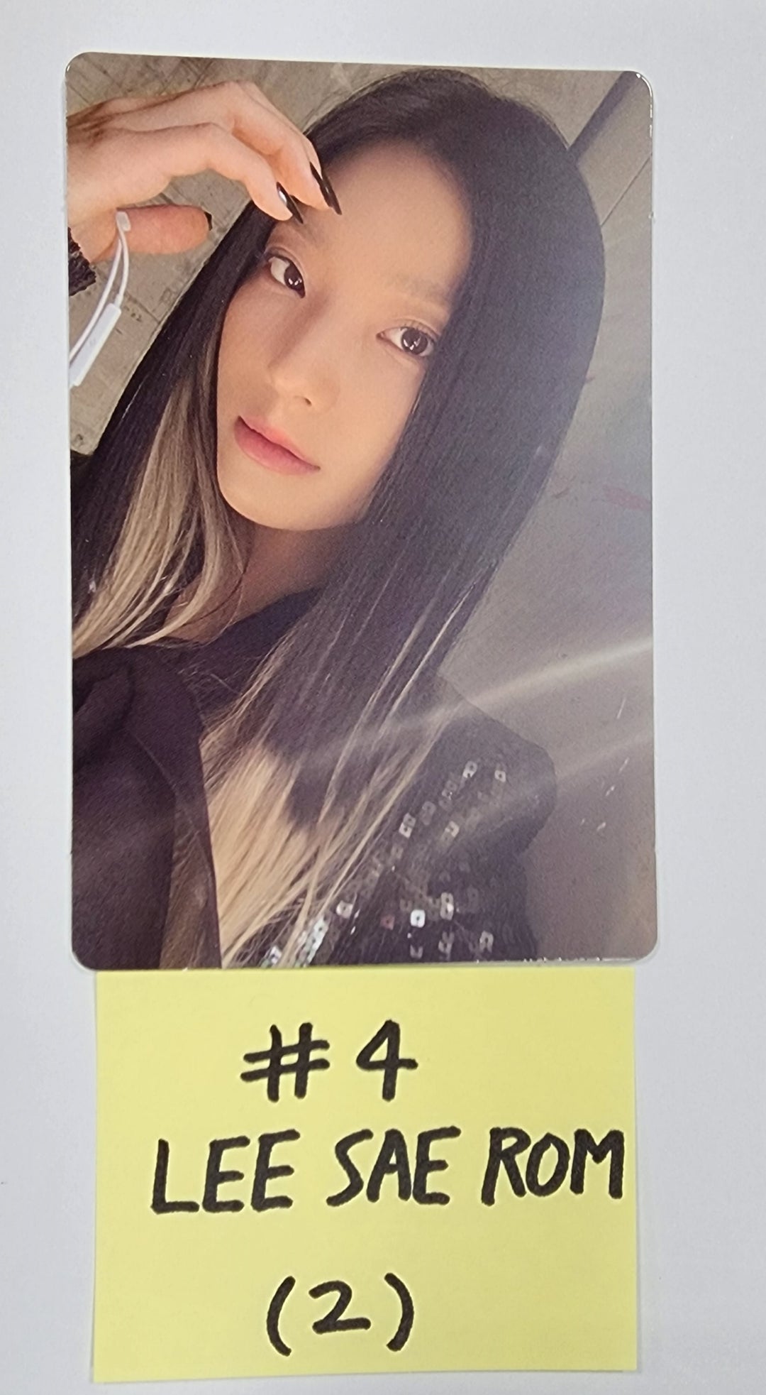 Fromis_9 "Unlock My World" - Official Photocard, Mini Card [Leesaerom, Songhayoung, Parkjiwon, Rohjisun] - HALLYUSUPERSTORE