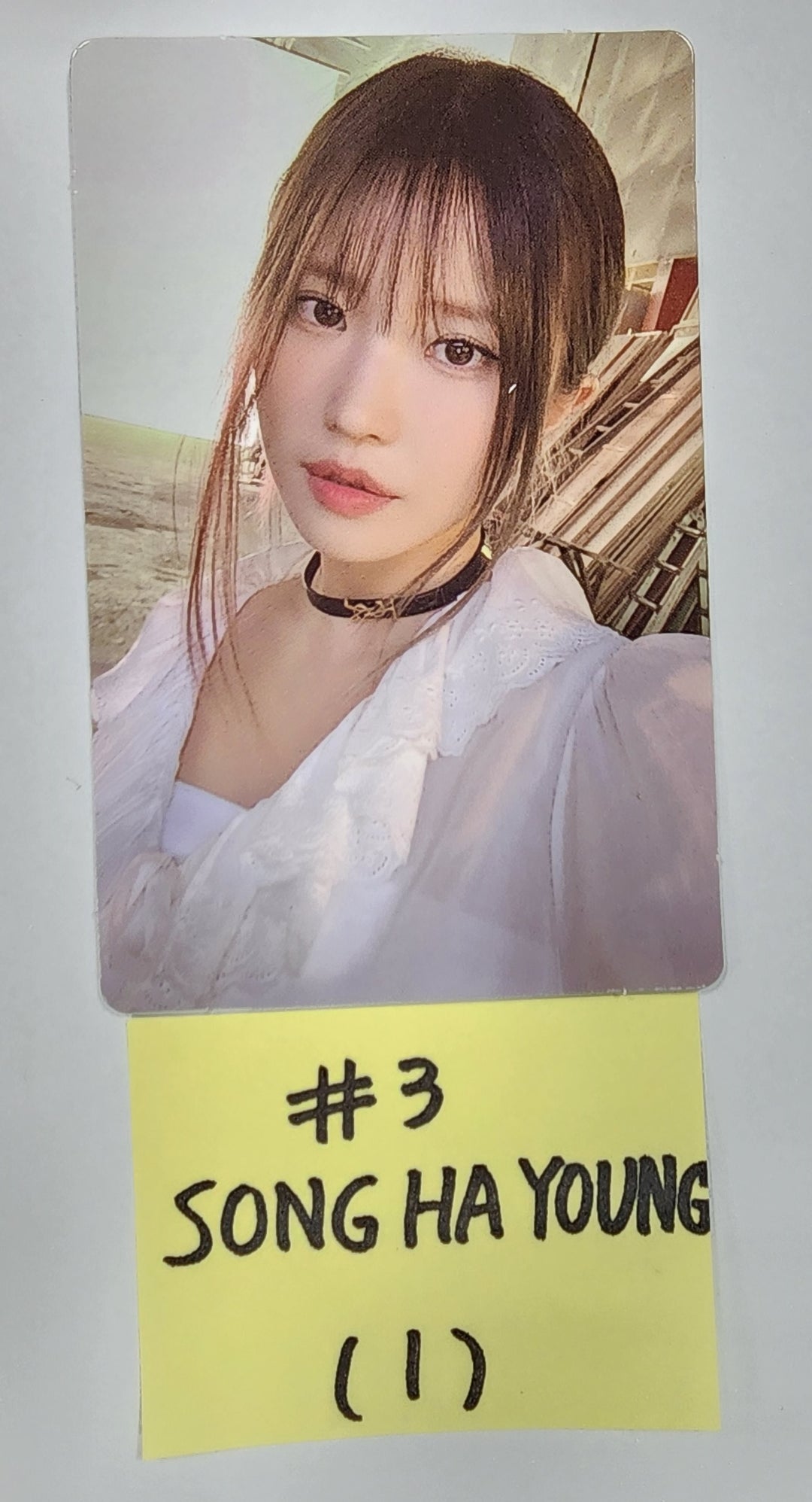 Fromis_9 "Unlock My World" - Official Photocard, Mini Card [Leesaerom, Songhayoung, Parkjiwon, Rohjisun] - HALLYUSUPERSTORE