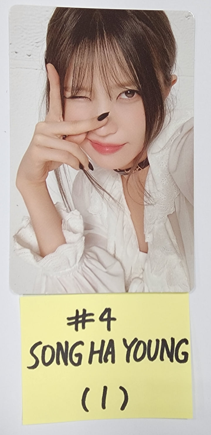 Fromis_9 "Unlock My World" - Official Photocard, Mini Card [Leesaerom, Songhayoung, Parkjiwon, Rohjisun] - HALLYUSUPERSTORE