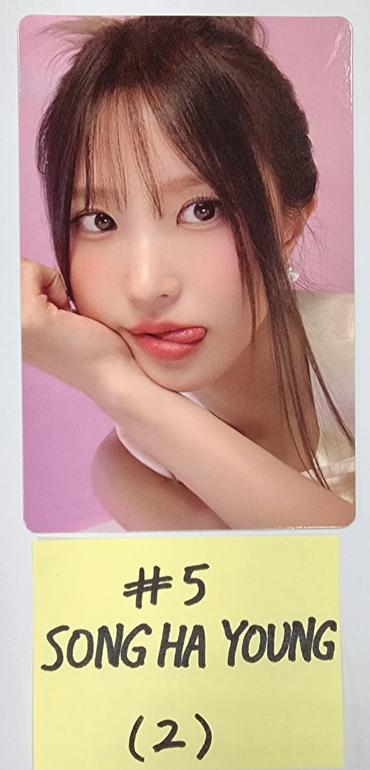 Fromis_9 "Unlock My World" - Official Photocard, Mini Card [Leesaerom, Songhayoung, Parkjiwon, Rohjisun] - HALLYUSUPERSTORE
