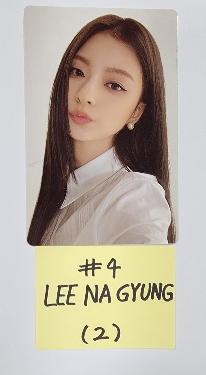 Fromis_9 "Unlock My World" - Official Photocard, Mini Card [Leeseoyeon, Leechaeyoung, Leenagyung, Baekjiheon] - HALLYUSUPERSTORE
