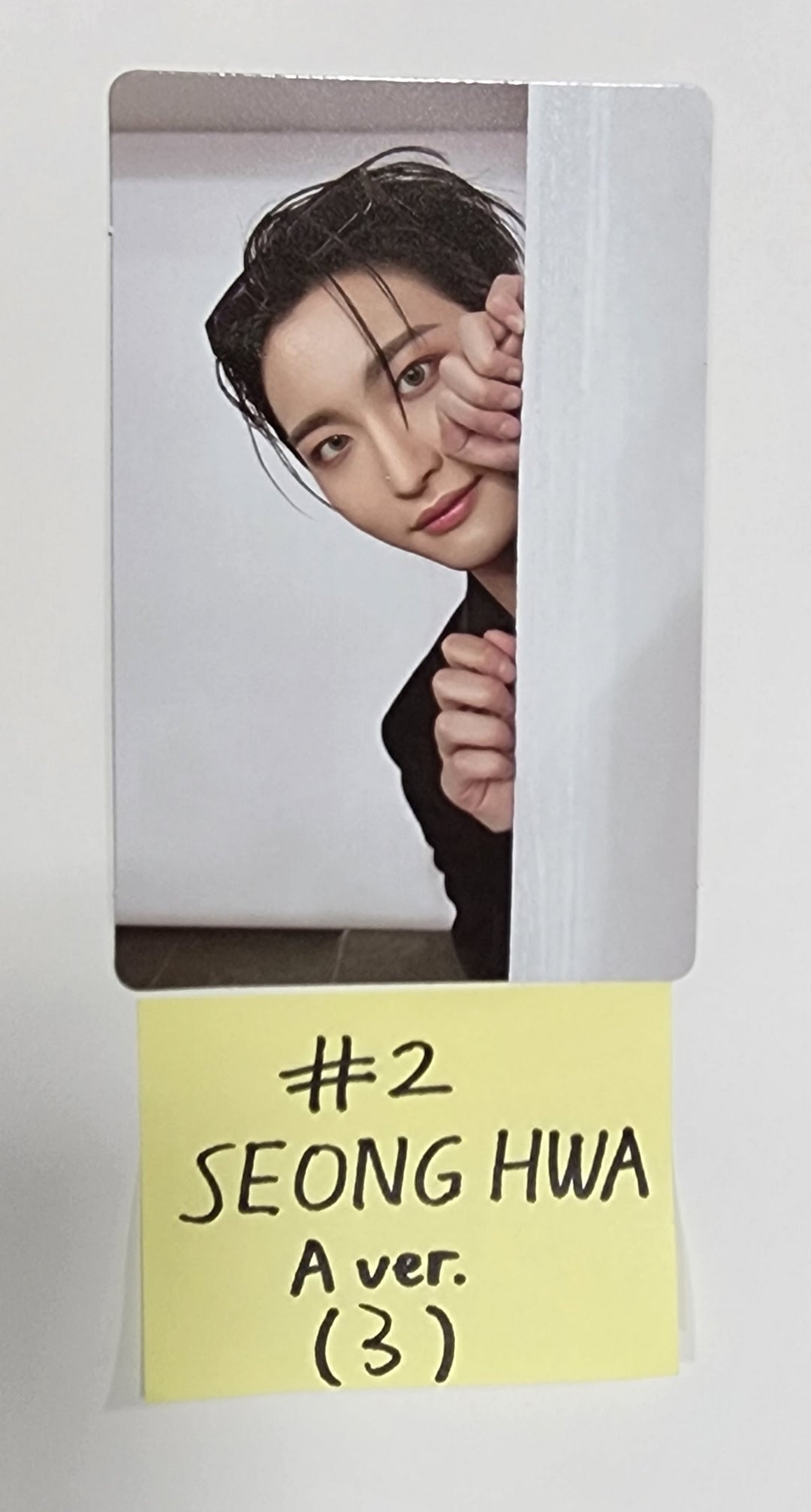 ATEEZ "THE WORLD EP.2 " 9th Mini - Official Photocard (1) - HALLYUSUPERSTORE