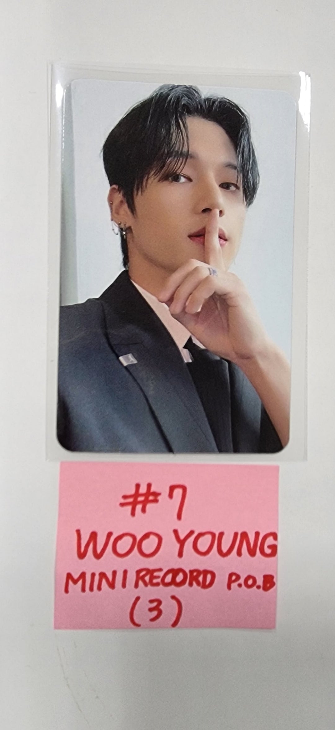 ATEEZ "THE WORLD EP.2 " - Mini Record Pre-Order benefit Photocard [Platform Ver.] - HALLYUSUPERSTORE