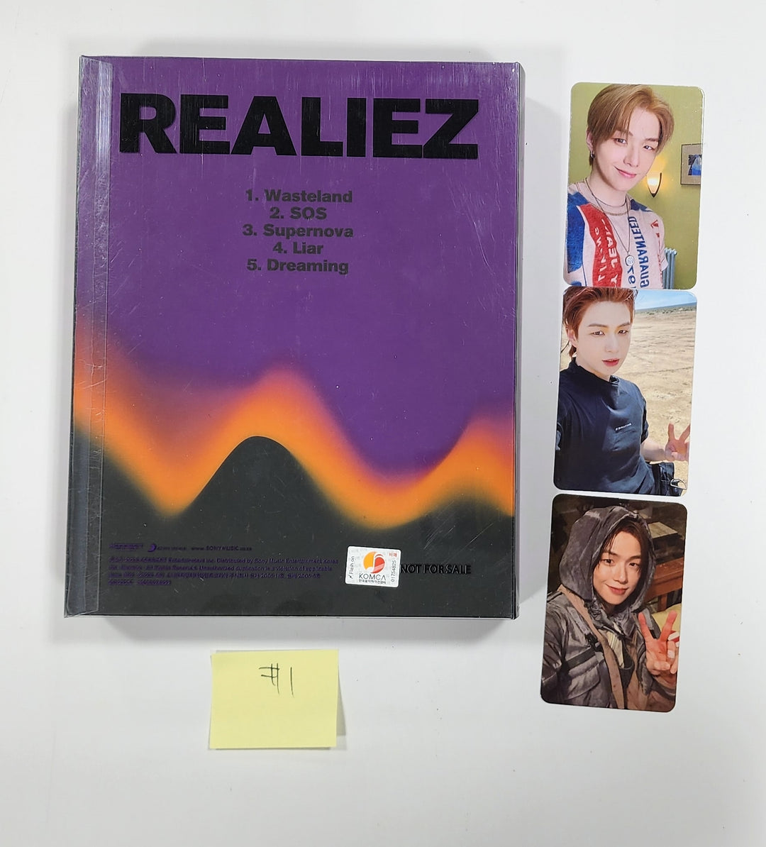 KANGDANIEL "REALIEZ" - Hand Autographed(Signed) Promo Album - HALLYUSUPERSTORE