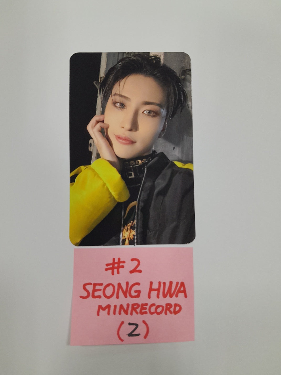 ATEEZ "THE WORLD EP.2 " - Mini Record Fansign Event Photocard [Platfrom Ver] - HALLYUSUPERSTORE
