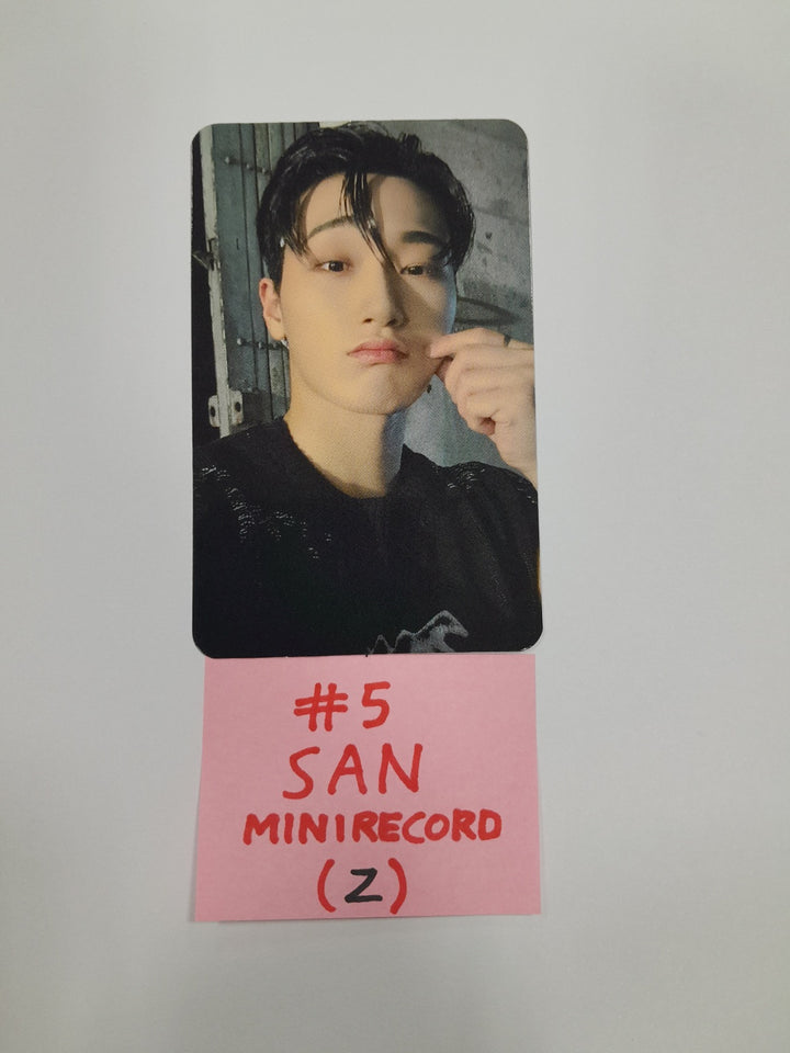 ATEEZ "THE WORLD EP.2 " - Mini Record Fansign Event Photocard [Platfrom Ver] - HALLYUSUPERSTORE