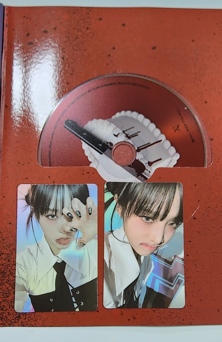 YENA "Love War" - Hand Autographed(Signed) Album [6/29] - HALLYUSUPERSTORE