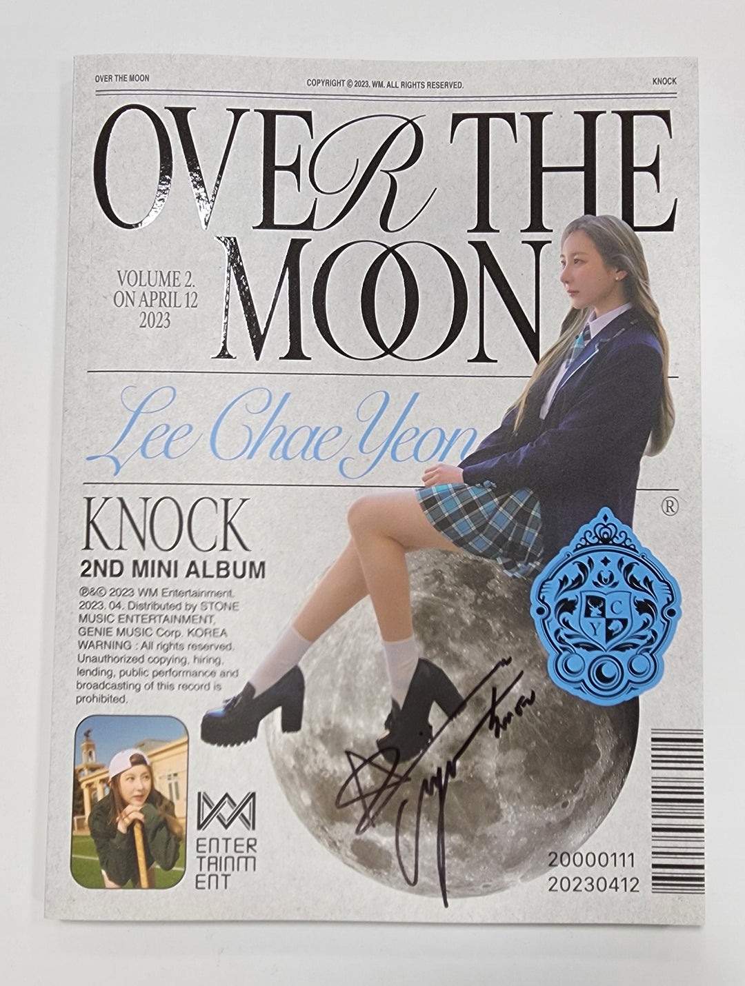 Lee Chae Yeon "Over The Moon" - Hand Autographed(Signed) Album - HALLYUSUPERSTORE