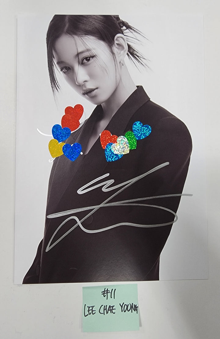 Fromis_9 "Unlock My World" - A Cut Page From Fansign Event Album - HALLYUSUPERSTORE
