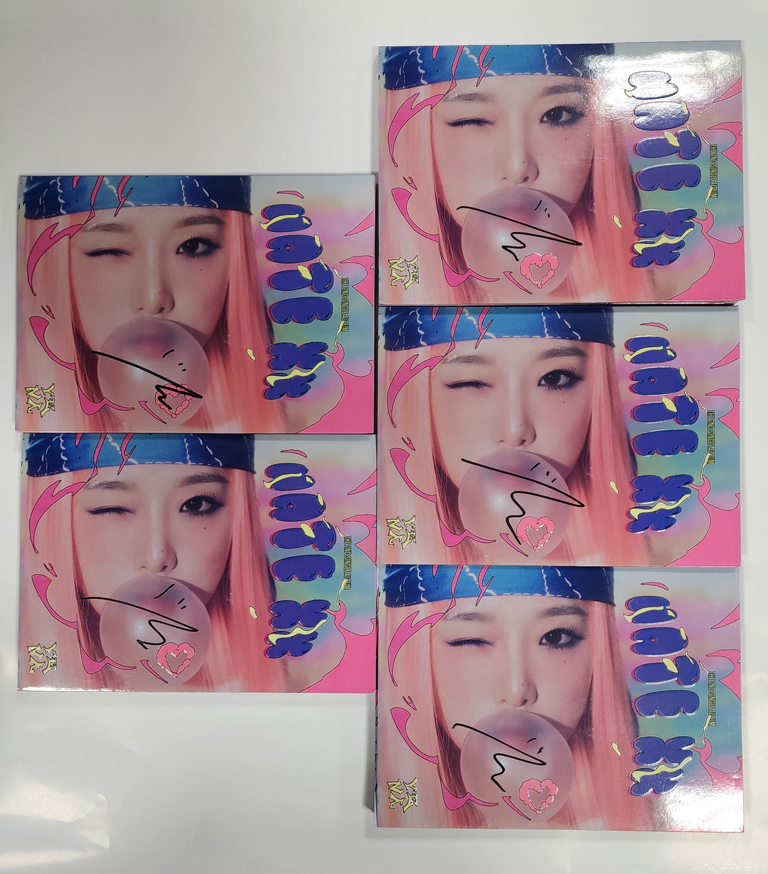 Yena "HATE XX" - Hand Autographed(Signed) Promo Album - HALLYUSUPERSTORE