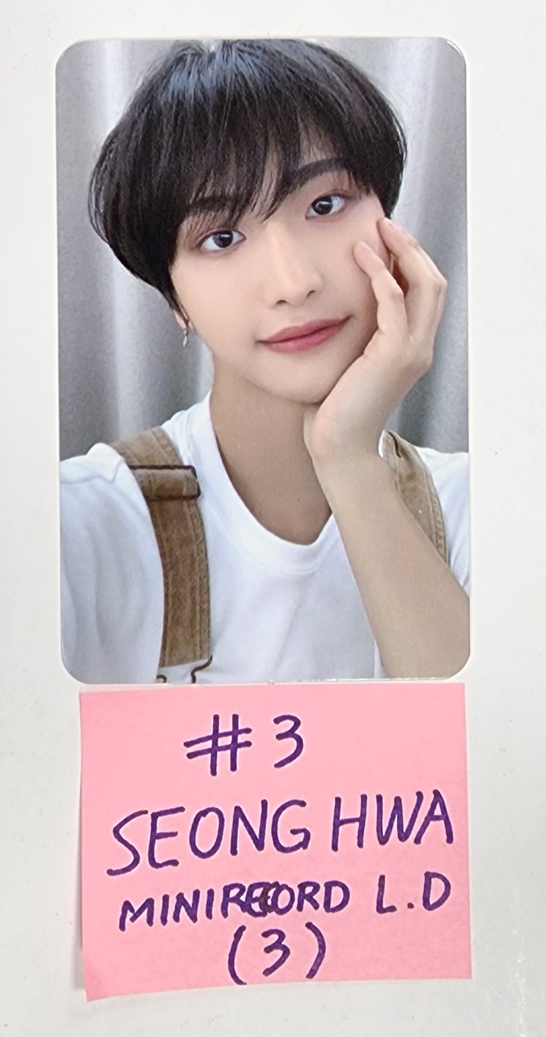 ATEEZ "THE WORLD EP.2 " - Mini Record Lucky Draw Event Photocard [Platfrom Ver.] - HALLYUSUPERSTORE