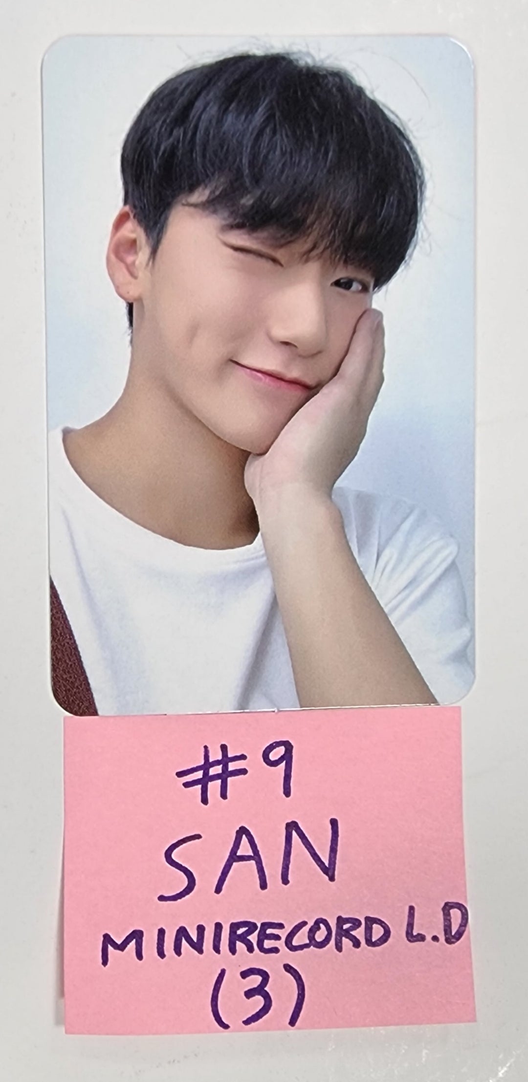 ATEEZ "THE WORLD EP.2 " - Mini Record Lucky Draw Event Photocard [Platfrom Ver.] - HALLYUSUPERSTORE