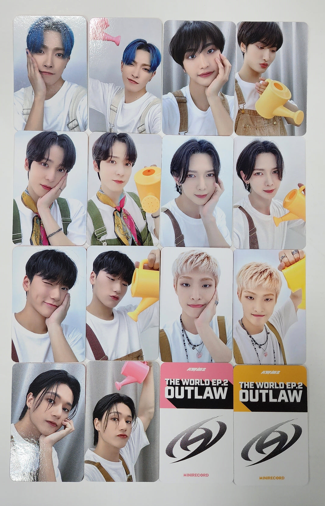 ATEEZ "THE WORLD EP.2 " - Mini Record Lucky Draw Event Photocard [Platfrom Ver.] - HALLYUSUPERSTORE