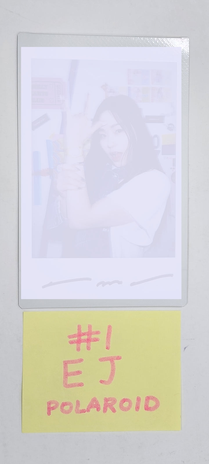 Alice "Show_Down" - Inside Record Hand Autographed(Signed) Polaroid &amp; Message Card - HALLYUSUPERSTORE