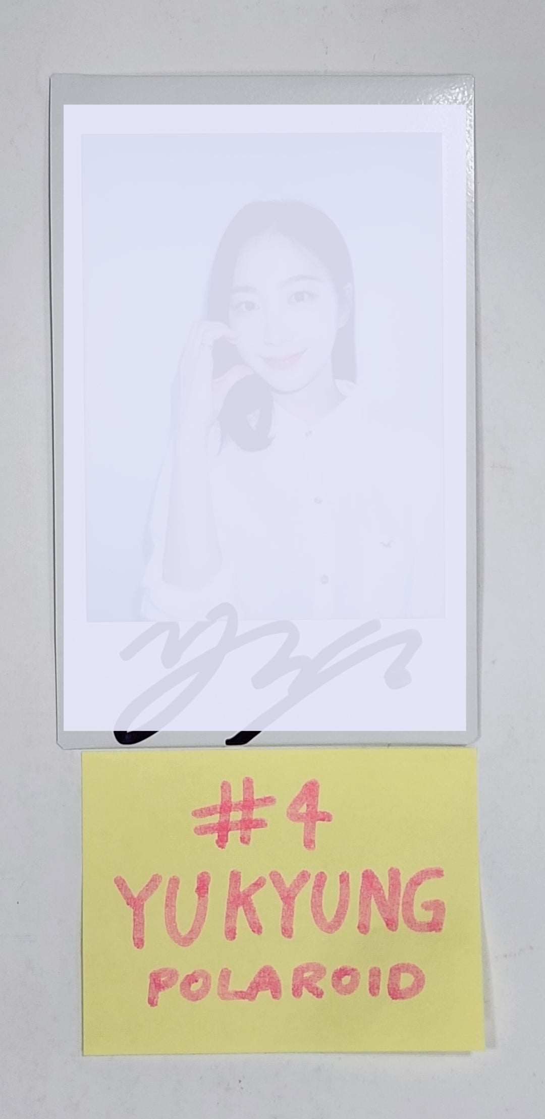 Alice "Show_Down" - Inside Record Hand Autographed(Signed) Polaroid &amp; Message Card - HALLYUSUPERSTORE