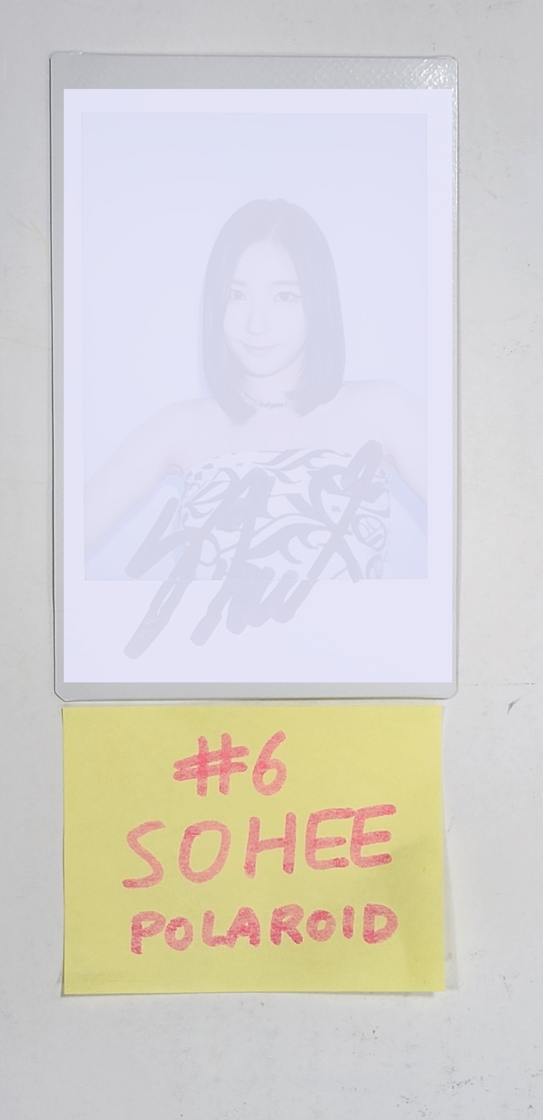 Alice "Show_Down" - Inside Record Hand Autographed(Signed) Polaroid &amp; Message Card - HALLYUSUPERSTORE