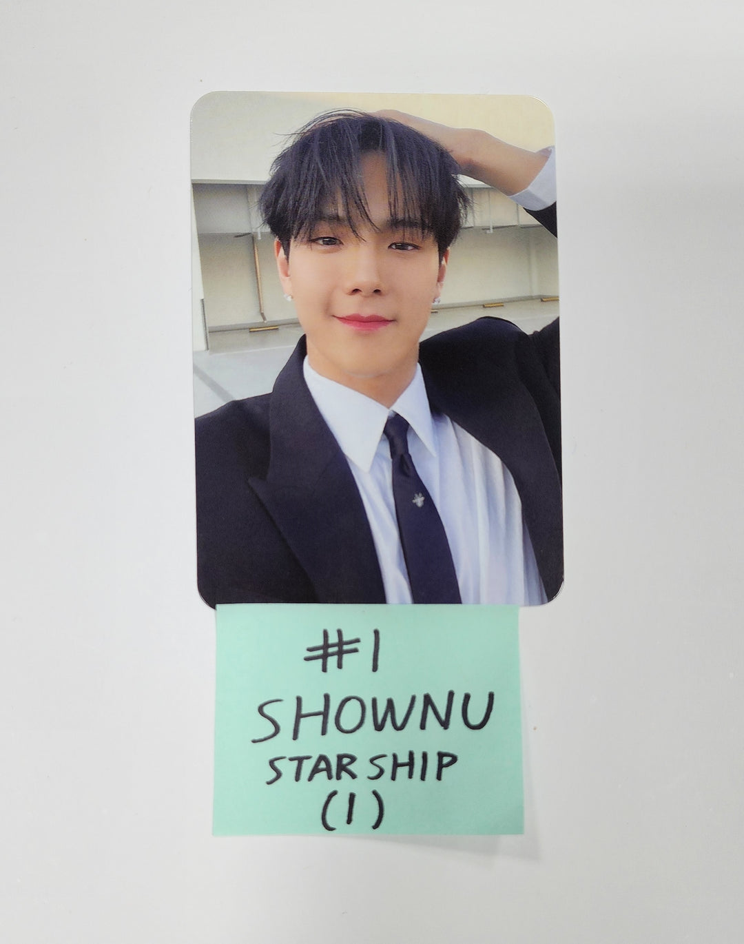 Shownu X Hyungwon "The Unseen" - Starship Pre-Order Benefit Photocard - HALLYUSUPERSTORE