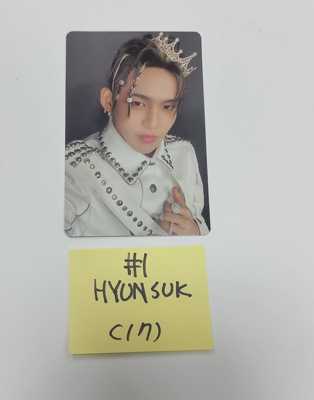 Treasure "REBOOT" - Official First Press Photocard - HALLYUSUPERSTORE